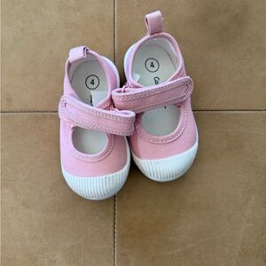 Last chance Cat & Jack Size 4 Shoes